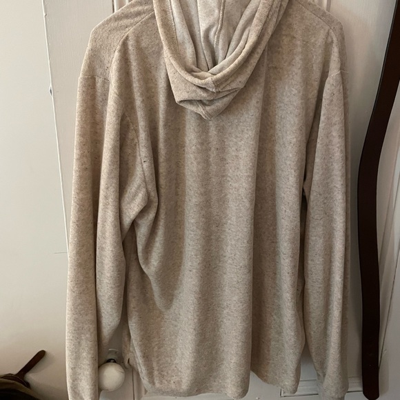 Black Dog Sweatshirt - Picture 5 of 5